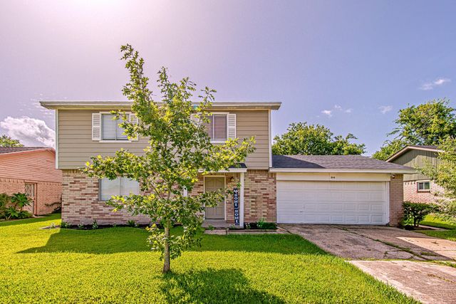214 Brookdale Drive, League City, TX 77573