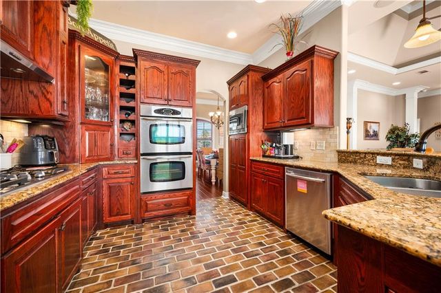 204 SAINT ANDREWS Drive, Alexandria, LA 71303