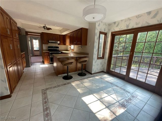 3733 River Lane, Rocky River, OH 44116