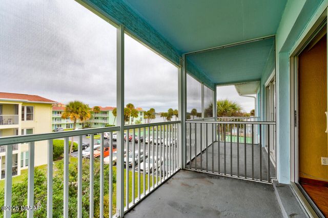 719 S Beach St Apt 316B, Daytona Beach, FL 32114