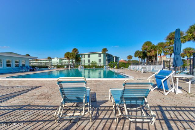 719 S Beach St Apt 316B, Daytona Beach, FL 32114