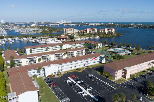 719 S Beach St Apt 316B, Daytona Beach, FL 32114