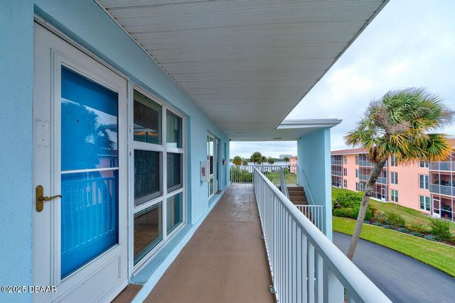 719 S Beach St Apt 316B, Daytona Beach, FL 32114
