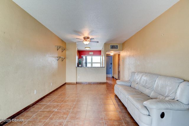 719 S Beach St Apt 316B, Daytona Beach, FL 32114