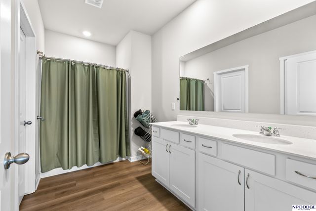 9007 Alexandra Road, Bellevue, NE 68157