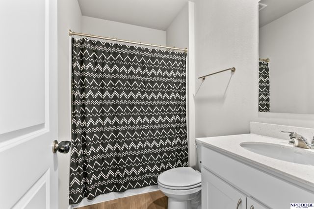 9007 Alexandra Road, Bellevue, NE 68157