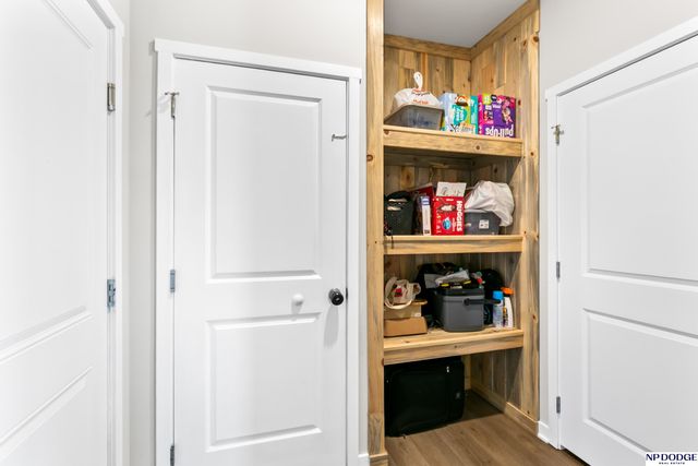 9007 Alexandra Road, Bellevue, NE 68157