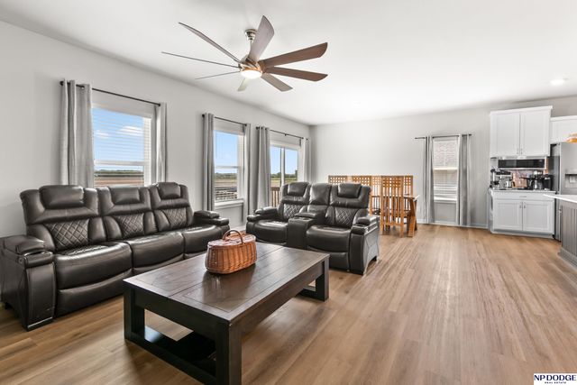 9007 Alexandra Road, Bellevue, NE 68157