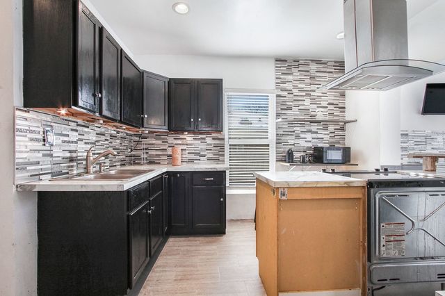 15524 Ashland Avenue, Harvey, IL 60426