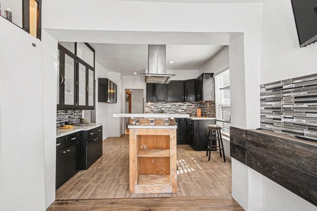 15524 Ashland Avenue, Harvey, IL 60426