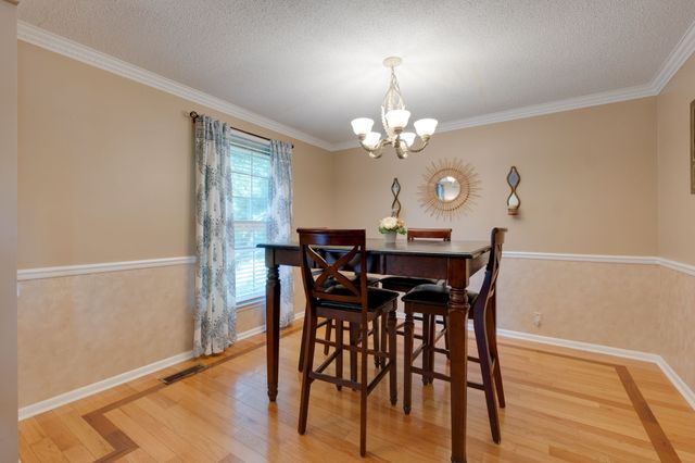 306 Estate Dr, Mount Juliet, TN 37122