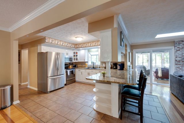 306 Estate Dr, Mount Juliet, TN 37122