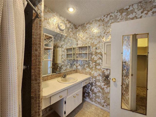 848 PONDEROSA PINE LANE, Sarasota, FL 34243