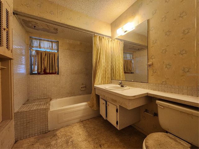848 PONDEROSA PINE LANE, Sarasota, FL 34243