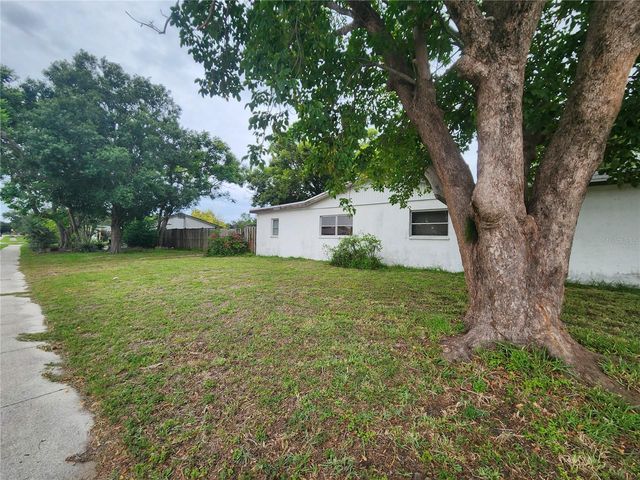 848 PONDEROSA PINE LANE, Sarasota, FL 34243