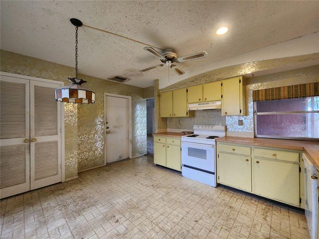 848 PONDEROSA PINE LANE, Sarasota, FL 34243