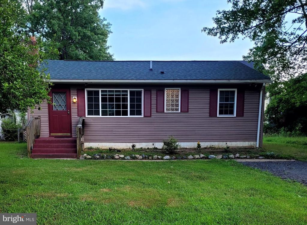 244 6TH ST, Colonial Beach, VA 22443
