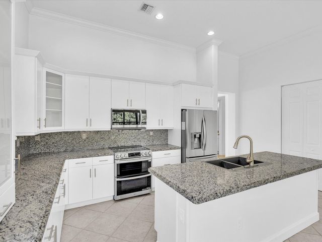 2680 NW 84TH Way, Cooper City, FL 33024