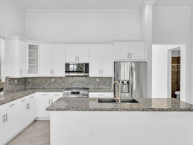 2680 NW 84TH Way, Cooper City, FL 33024