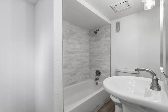 304 E Columbia Ave, Spokane, WA 99208