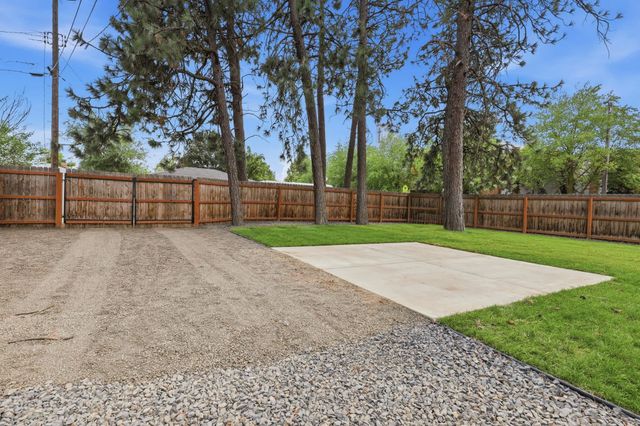 304 E Columbia Ave, Spokane, WA 99208