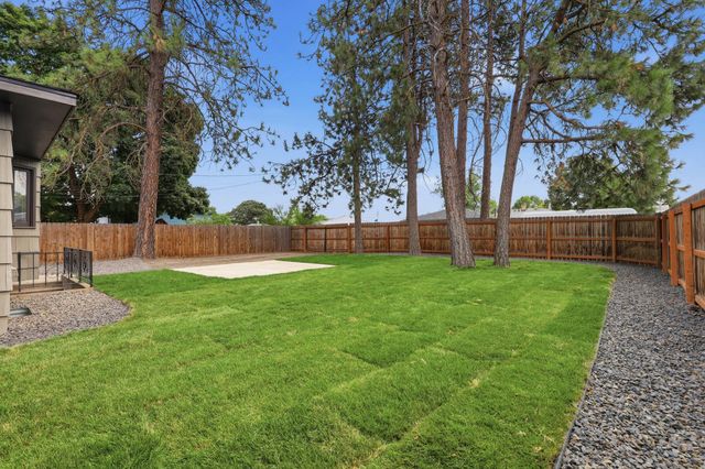 304 E Columbia Ave, Spokane, WA 99208
