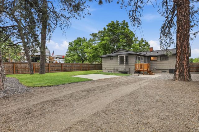 304 E Columbia Ave, Spokane, WA 99208