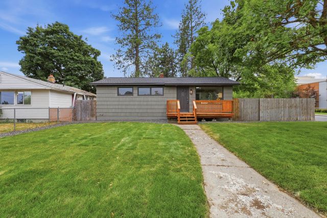 304 E Columbia Ave, Spokane, WA 99208