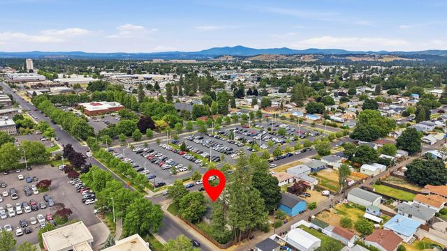 304 E Columbia Ave, Spokane, WA 99208