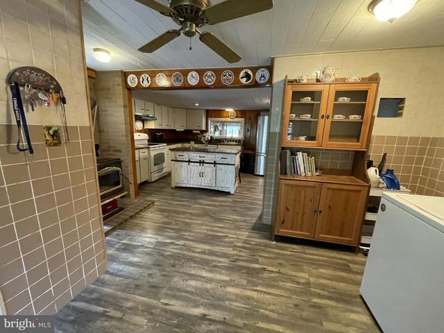 72 PRESTON RD, Wernersville, PA 19565