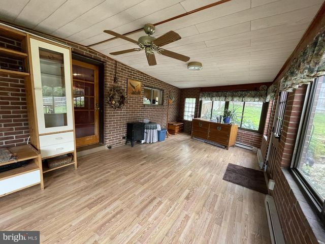 72 PRESTON RD, Wernersville, PA 19565