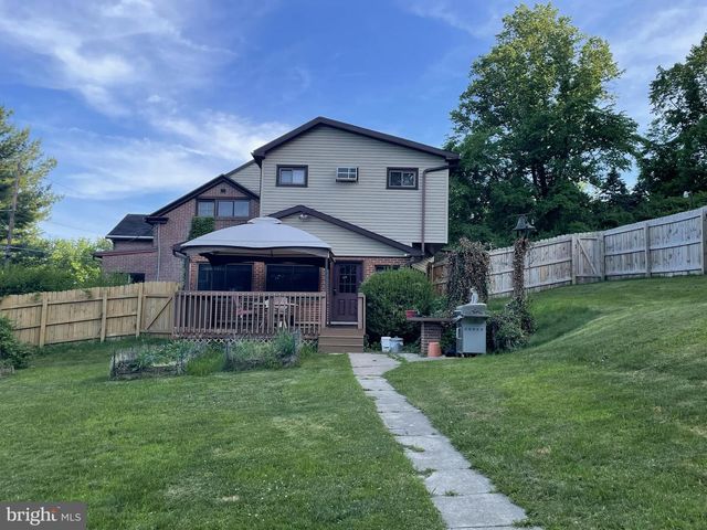 72 PRESTON RD, Wernersville, PA 19565