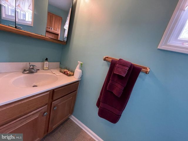 72 PRESTON RD, Wernersville, PA 19565