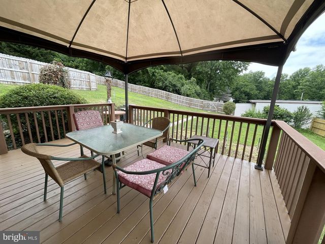 72 PRESTON RD, Wernersville, PA 19565
