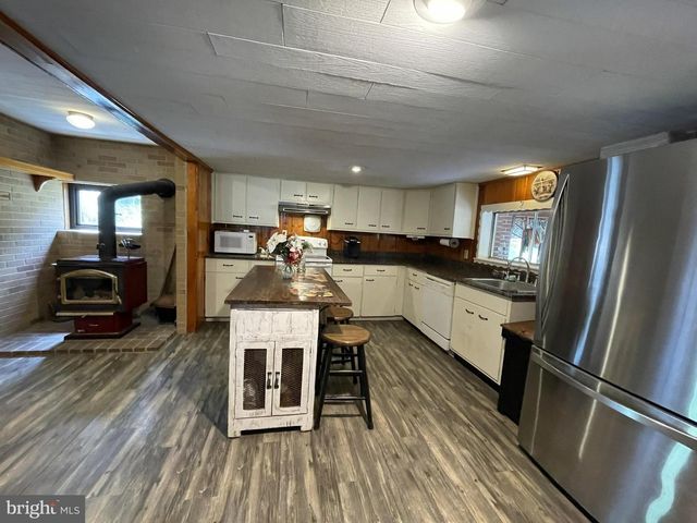 72 PRESTON RD, Wernersville, PA 19565