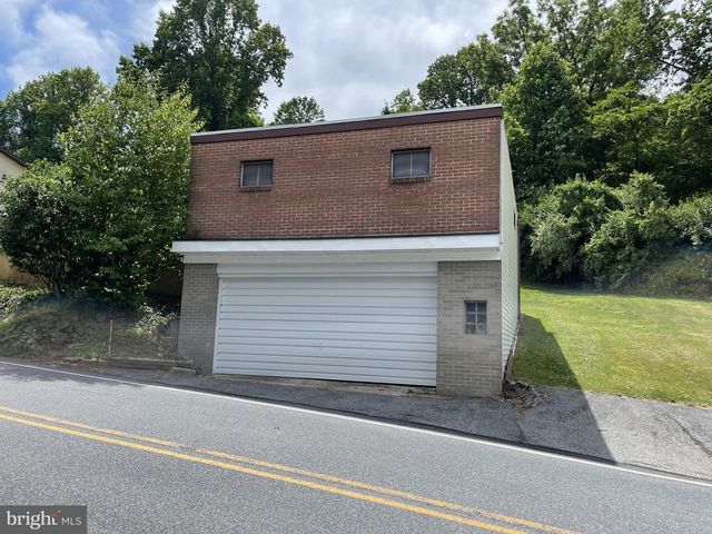 72 PRESTON RD, Wernersville, PA 19565