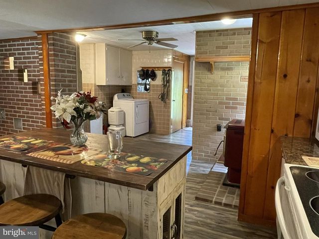 72 PRESTON RD, Wernersville, PA 19565