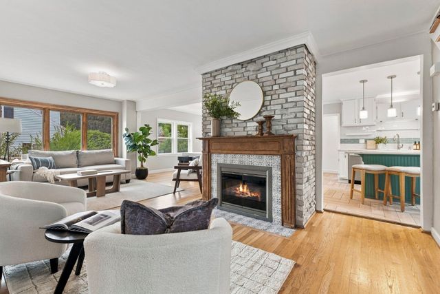 814 Lynnfield Street, Lynnfield, MA 01940