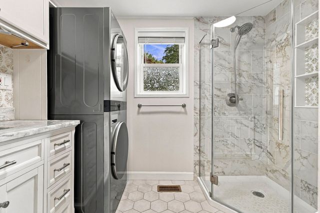 814 Lynnfield Street, Lynnfield, MA 01940