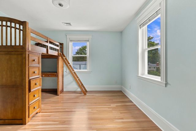 814 Lynnfield Street, Lynnfield, MA 01940