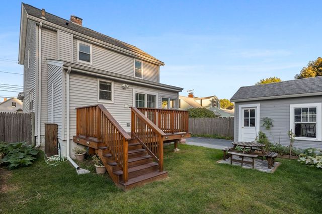 814 Lynnfield Street, Lynnfield, MA 01940