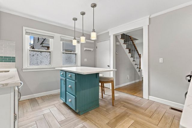 814 Lynnfield Street, Lynnfield, MA 01940