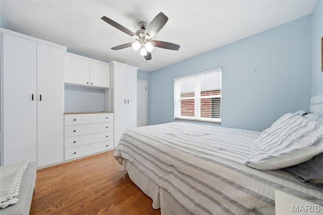 5701 Tholozan Avenue, St Louis, MO 63109