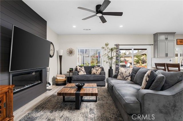 6298 Lancaster Drive, Paradise, CA 95969