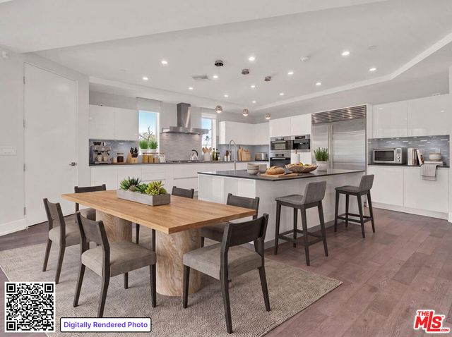 460 N Palm Drive 204, Beverly Hills, CA 90210