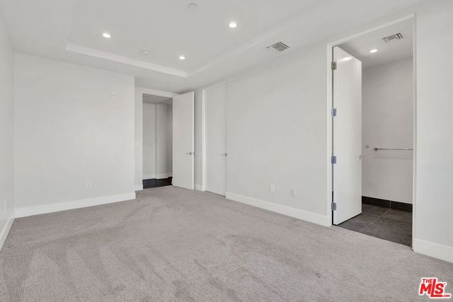 460 N Palm Drive 204, Beverly Hills, CA 90210