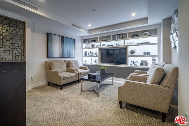 460 N Palm Drive 204, Beverly Hills, CA 90210