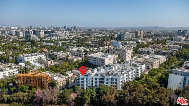460 N Palm Drive 204, Beverly Hills, CA 90210