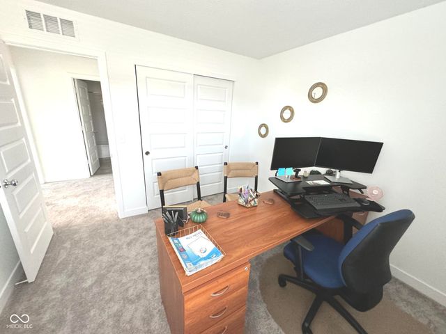 6410 Hawthorne Drive, Mccordsville, IN 46055