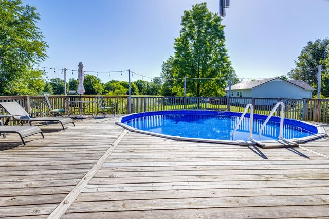 102 Copeland Dr, Mount Pleasant, TN 38474